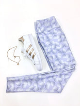 Load image into Gallery viewer, Seashell Legging
