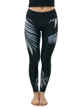 Load image into Gallery viewer, Tropical Twilight Legging
