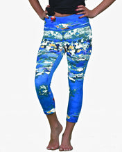 Load image into Gallery viewer, Monet Lucky Lilies Capri
